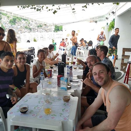Walk On The Favela Hostel ริโอเดจาเนโร ภายนอก รูปภาพ