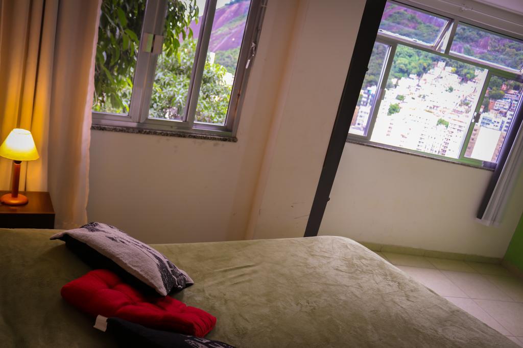 Walk On The Favela Hostel ริโอเดจาเนโร ภายนอก รูปภาพ